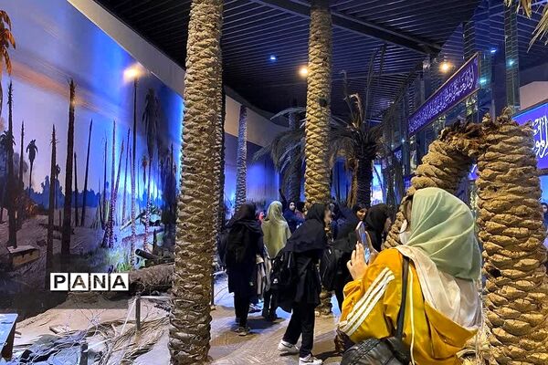 اردوی باغ موزه دفاع مقدس دانش‌آموزان مدرسه مهر آفرین رودهن