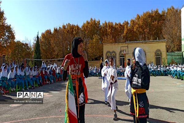 برگزاری المپیاد ورزشی درون‌مدرسه‌ای با طعم کتاب در مدارس آباده