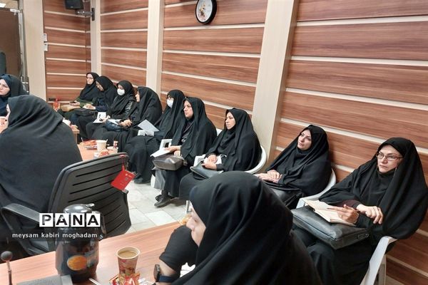 جلسه تبیین طرح ملی 313 با حضور مدیران مدارس تمام تشکیلاتی نواحی هفت‌گانه مشهد و منطقه تبادکان