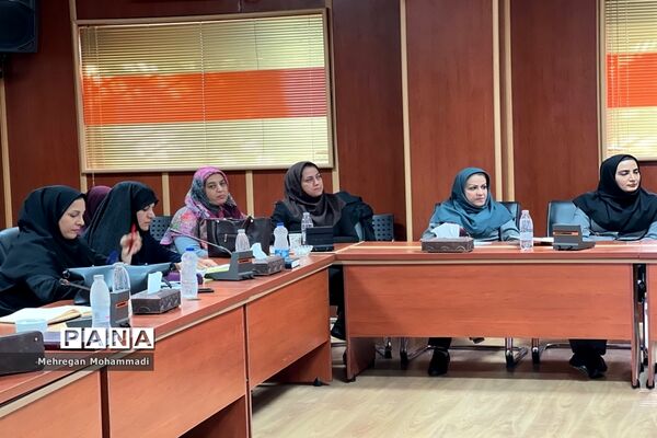 سومین جلسه دوره جامع تربیت درمانگر راه حل محور