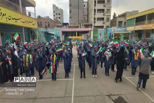برگزاری پویش «همه حاضر» در دبیرستان تشکیلاتی پاینده ناحیه یک اهواز