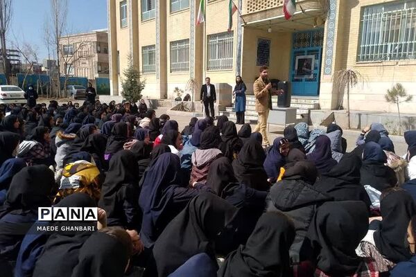 جلسه هم‌اندیشی در مدارس شهرستان پردیس