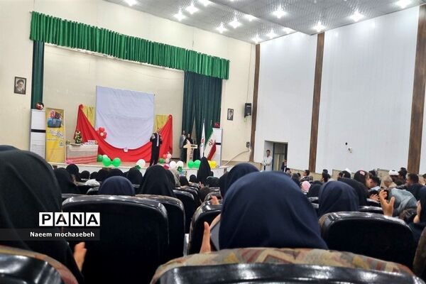 تقدیر از مربیان پرورشی مدارس شادگان