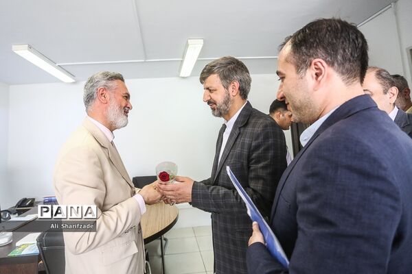 تقدیر معاون پرورشی و فرهنگی وزیر آموزش و پرورش از کارکنان سازمان دانش‌آموزی به مناسبت هفته امور تربیتی و تربیت اسلامی