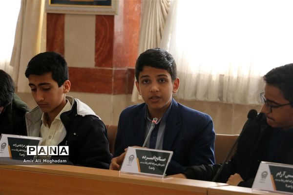 هم‌اندیشی مدیرعامل بنیاد فرهنگی رضوی با مشاوران جوان