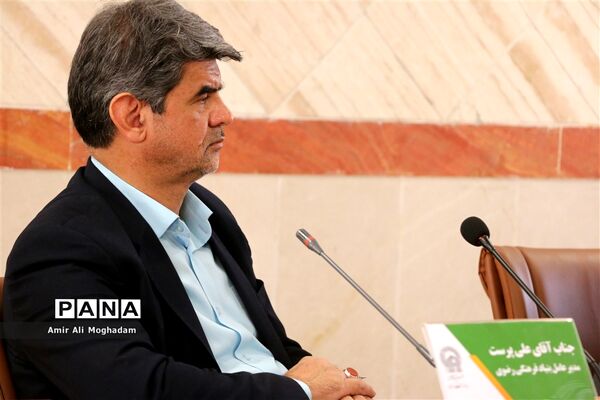 هم‌اندیشی مدیرعامل بنیاد فرهنگی رضوی با مشاوران جوان