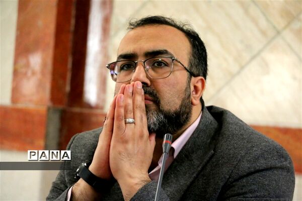 هم‌اندیشی مدیرعامل بنیاد فرهنگی رضوی با مشاوران جوان