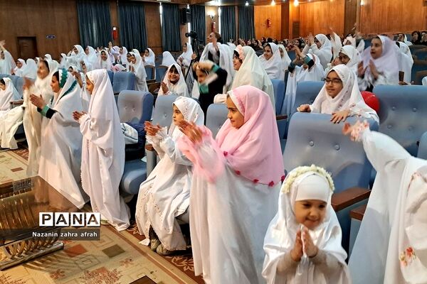 جشن‌تکلیف دبستان اندیشه رودهن