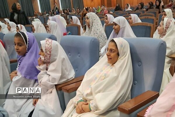 جشن‌تکلیف دبستان اندیشه رودهن