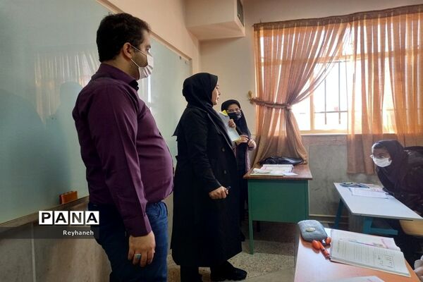 بازدید شبکه بهداشت از دبیرستان عدالت شهر جوادآباد