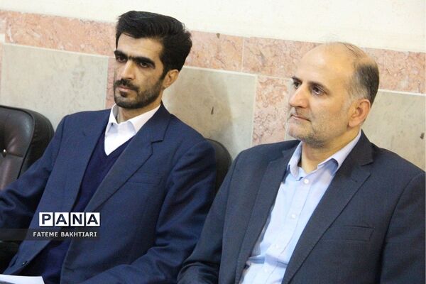 افتتاح باشگاه کارآفرینان نوجوان در پژوهش سرای رازی ناحیه یک شهرری