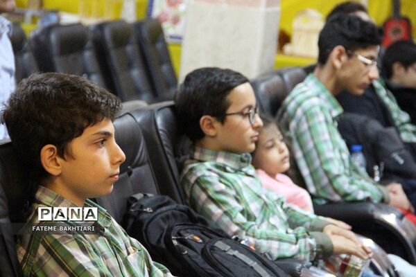 افتتاح باشگاه کارآفرینان نوجوان در پژوهش سرای رازی ناحیه یک شهرری