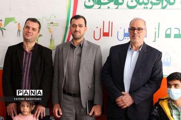 افتتاح باشگاه کارآفرینان نوجوان در پژوهش سرای رازی ناحیه یک شهرری