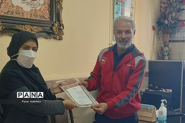 تقدیر مدیران مدارس رودهن از معاونین و مربیان  پرورشی در هفته تربیت اسلامی