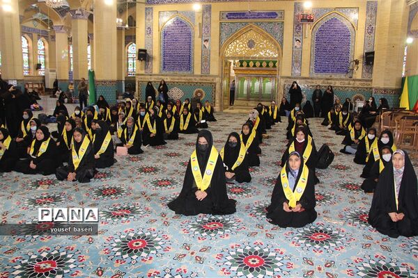 اعزام ۷۰ دانش‌آموز دختر زیارت اولی یزدی  به مشهد مقدس
