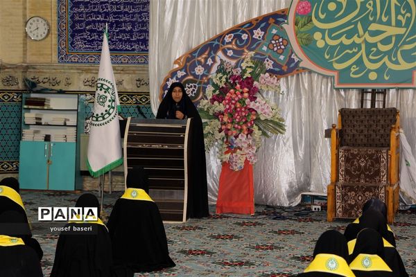 اعزام ۷۰ دانش‌آموز دختر زیارت اولی یزدی  به مشهد مقدس