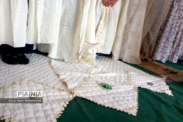 نمازجماعت درآموزشگاه آیت‌الله گلپایگانی اسلامشهر