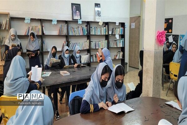 سومین نشست کتاب‌‌‌خوانی‌‌ در آموزشگاه شایستگان ملارد