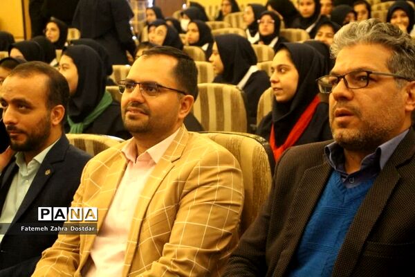 جشنواره فرهنگی هنری فردا در بخش هنرهای آوایی و سرود در سمنان-1