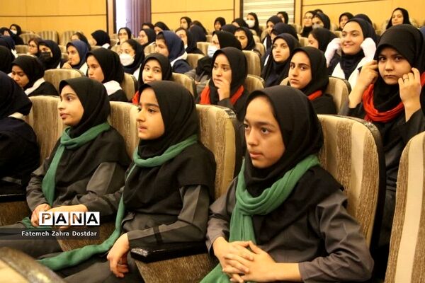 جشنواره فرهنگی هنری فردا در بخش هنرهای آوایی و سرود در سمنان-1