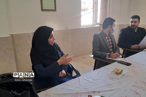 نشست کیفی و هماهنگی مدیران هنرستان‌ها در آموزش و پرورش رودهن