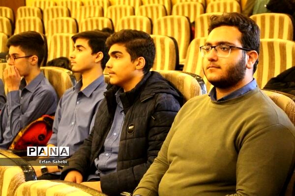 جشنواره فرهنگی هنری فردا در بخش هنرهای آوایی و سرود در سمنان -2