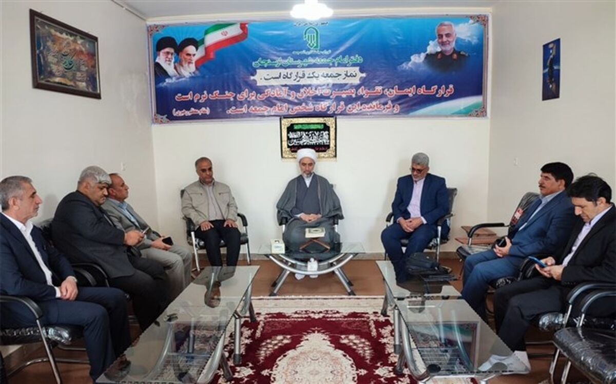 تریبون‌های نمازجمعه ظرفیت بسیار خوبی برای تبیین موضوع مردمی‌سازی در آموزش و پرورش است