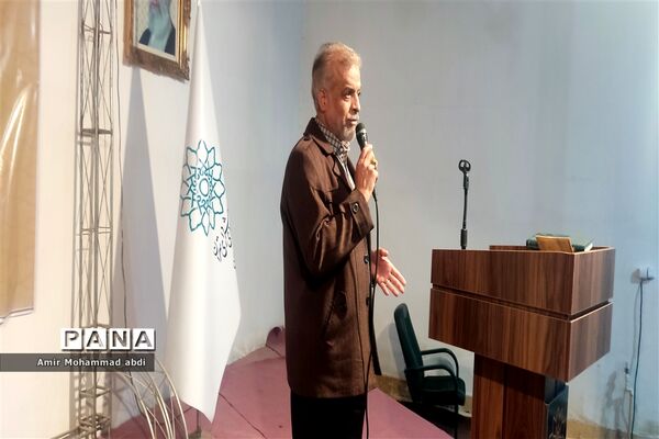 تجلیل و تقدیر از تلاش‌گران عرصه تربیت مدارس کهریزک
