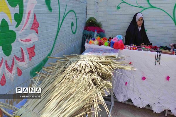 نمایشگاه محصولات فرهنگی و صنایع‌دستی در شهرستان کارون