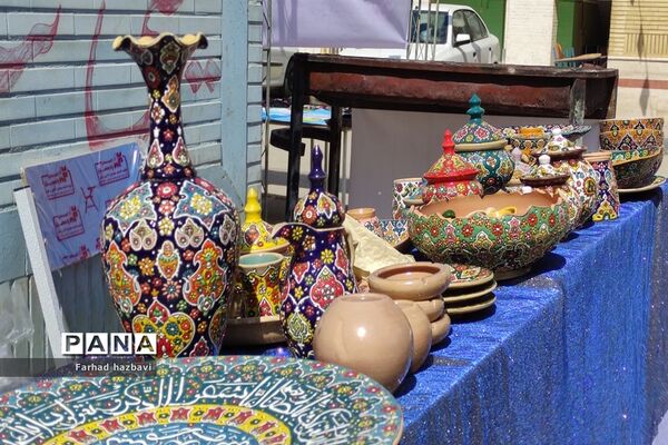نمایشگاه محصولات فرهنگی و صنایع‌دستی در شهرستان کارون