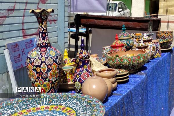 نمایشگاه محصولات فرهنگی و صنایع‌دستی در شهرستان کارون