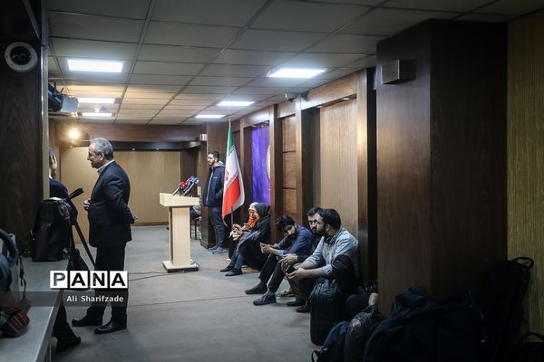 نشست وزرای آموزش و پرورش و کشور در ارتباط با مسمومیت دانش‌آموزان