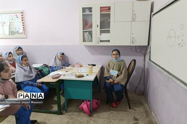 مدیریت یک روزه مدرسه شهید دیانت‌پور اسلامشهر توسط دانش‌آموزان