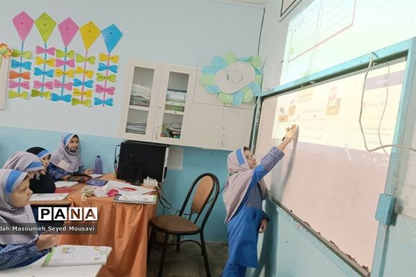 مدیریت یک روزه مدرسه شهید دیانت‌پور اسلامشهر توسط دانش‌آموزان