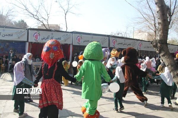 برگزاری جشنواره دست‌آوردهای دانش‌آموزی کانون‌های فرهنگی‌تربیتی شهرستان‌های استان تهران در کانون سمیه شهرری