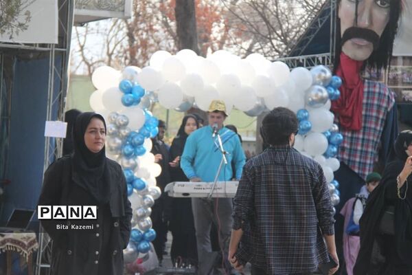برگزاری جشنواره دست‌آوردهای دانش‌آموزی کانون‌های فرهنگی‌تربیتی شهرستان‌های استان تهران در کانون سمیه شهرری