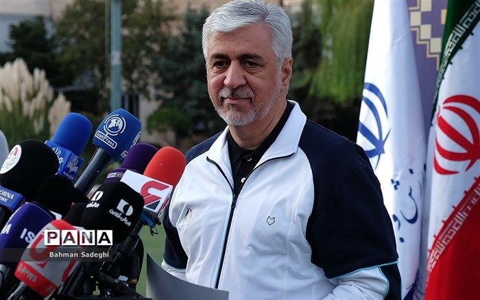 وزیر ورزش  به بخش عمومی منتقل شد