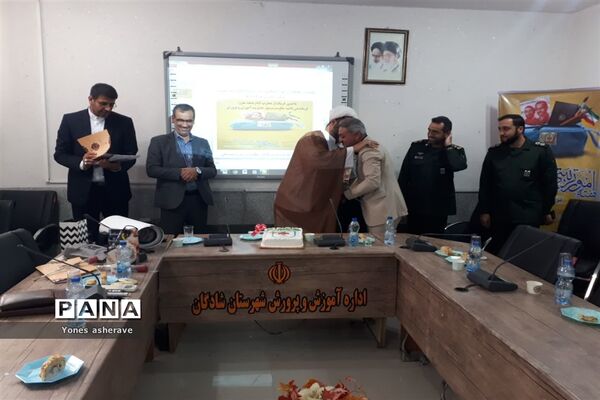 تقدیر از اعضای ستادی حوزه پرورشی توسط شورای آموزش و پرورش شادگان