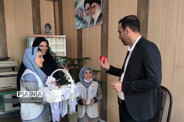 بزرگداشت هفته سلامت مردان با شعار «مردان سالم تر، مردان فعال تر» در شهرستان قرچک