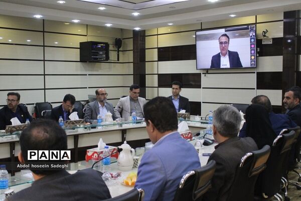 جلسه شورای معاونان اداره‌کل آموزش و پرورش استان بوشهر با حضور معاون حقوقی و امور مجلس وزارت آموزش و پرورش