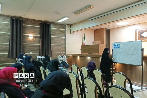 دوره آموزشی خبرنگار،دانش‌آموزان دختر پانا شهرستان اسلامشهر