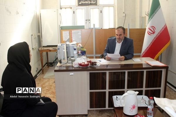 دومین روز فعالیت ستاد ارتباطات مردمی سفر ریاست جمهوری در آموزش و پرورش استان بوشهر