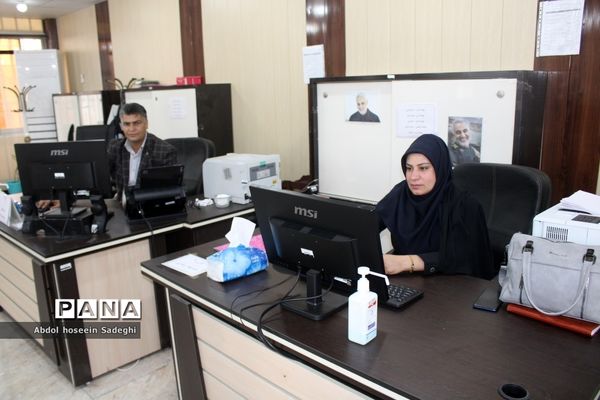 دومین روز فعالیت ستاد ارتباطات مردمی سفر ریاست جمهوری در آموزش و پرورش استان بوشهر