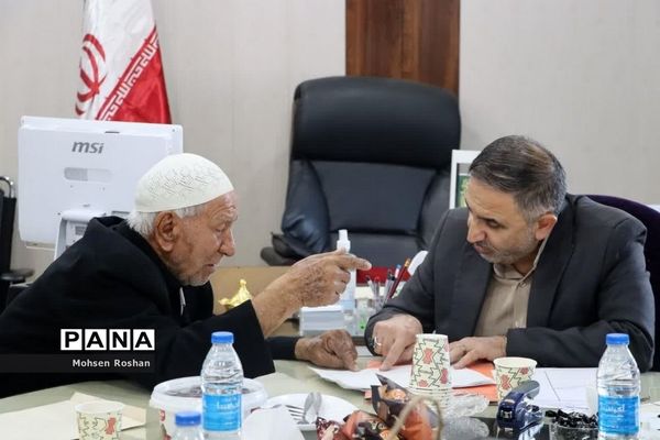 دومین روز فعالیت ستاد ارتباطات مردمی سفر ریاست جمهوری در آموزش و پرورش استان بوشهر