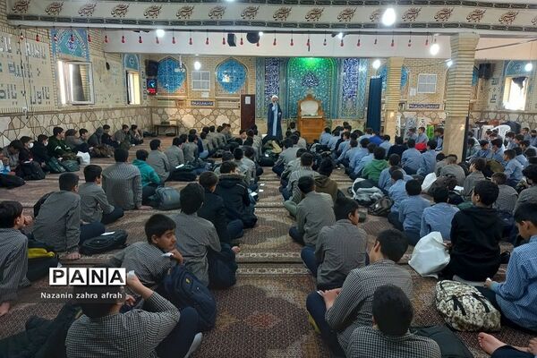 جشن تکلیف پسران دبیرستان ۱۳ آبان رودهن
