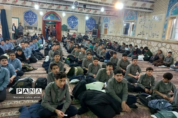 جشن تکلیف پسران دبیرستان ۱۳ آبان رودهن