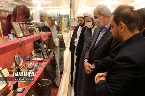 بازدید وزیر آموزش و پرورش از موزه امام علی(ع) در قم