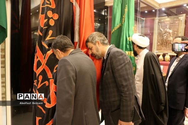 بازدید وزیر آموزش و پرورش از موزه امام علی(ع) در قم