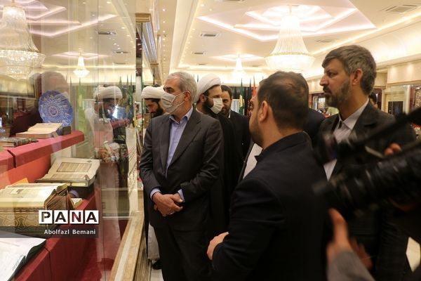 بازدید وزیر آموزش و پرورش از موزه امام علی(ع) در قم