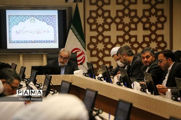 دیدار وزیر آموزش و پرورش با علما و مراجع عظام تقلید در قم